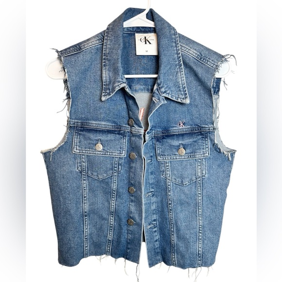 Calvin Klein Cropped Distressed Pride Jean Vest In Size Medium - Picture 1 of 5